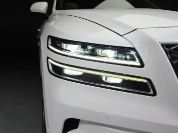 2023 Genesis GV80 с пробегом 56 682 км