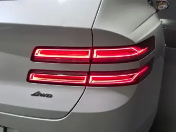 2023 Genesis GV80 с пробегом 56 682 км