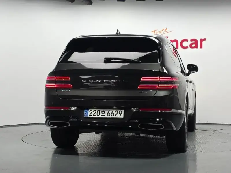 2023 Genesis GV80 с пробегом 63 936 км