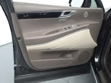 2023 Genesis GV80 с пробегом 63 936 км