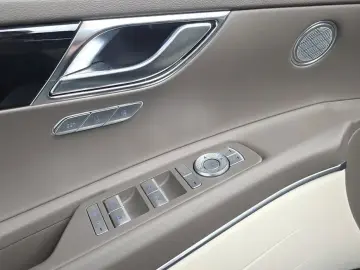 2023 Genesis GV80 с пробегом 63 936 км