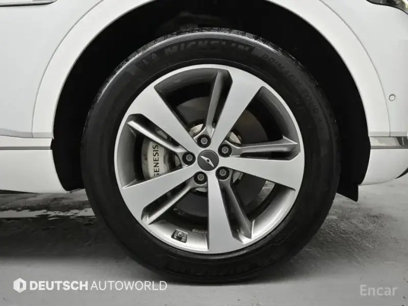 2023 Genesis GV80 с пробегом 83 190 км