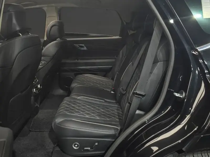 2023 Genesis GV80 с пробегом 43 688 км