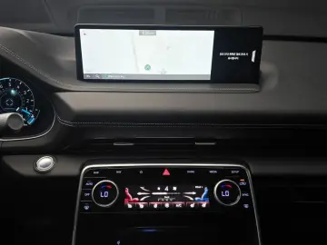 2023 Genesis GV80 с пробегом 43 688 км