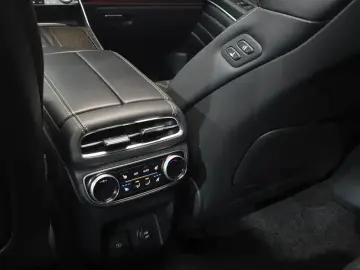 2023 Genesis GV80 с пробегом 43 688 км