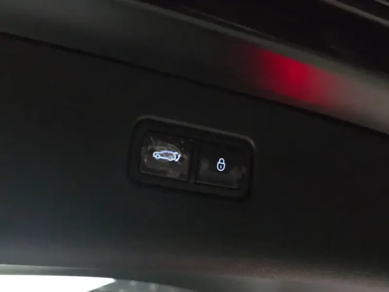 2023 Genesis GV80 с пробегом 43 688 км