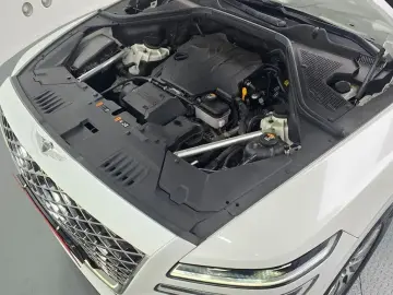2023 Genesis GV80 с пробегом 38 757 км