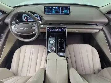 2023 Genesis GV80 с пробегом 38 757 км