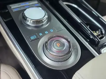 2023 Genesis GV80 с пробегом 38 757 км