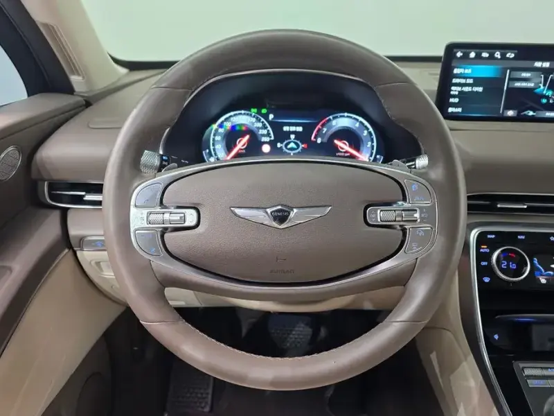 2023 Genesis GV80 с пробегом 38 757 км