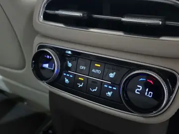 2023 Genesis GV80 с пробегом 38 757 км
