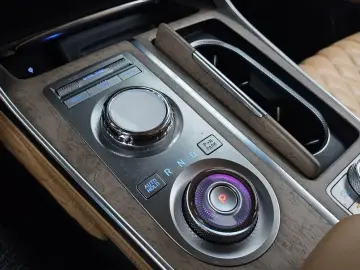 2023 Genesis GV80 с пробегом 72 854 км