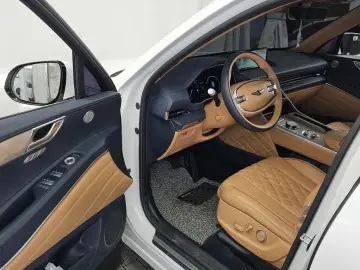 2023 Genesis GV80 с пробегом 72 854 км