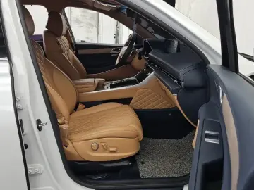 2023 Genesis GV80 с пробегом 72 854 км