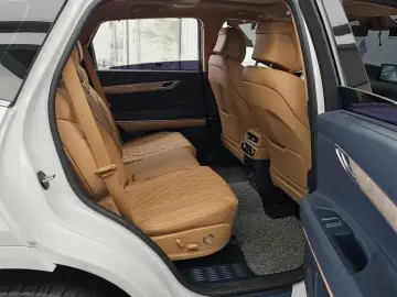 2023 Genesis GV80 с пробегом 72 854 км