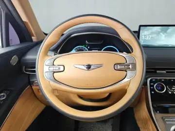 2023 Genesis GV80 с пробегом 72 854 км