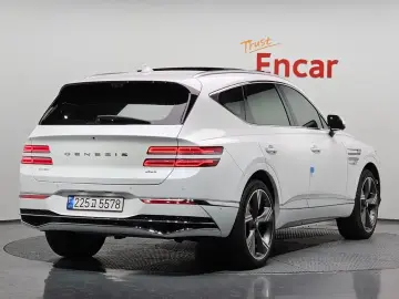 2023 Genesis GV80 с пробегом 44 652 км
