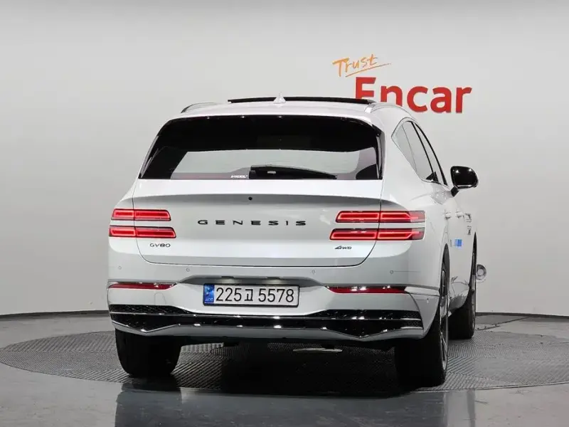 2023 Genesis GV80 с пробегом 44 652 км