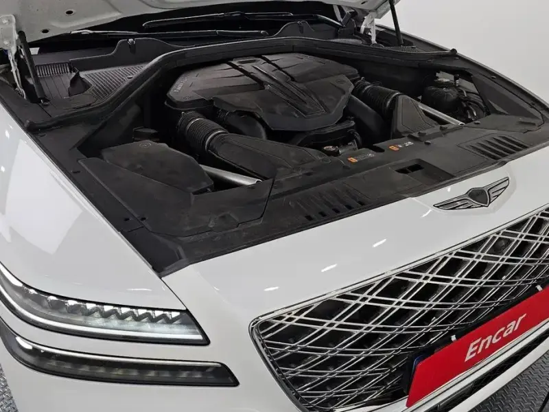 2023 Genesis GV80 с пробегом 44 652 км