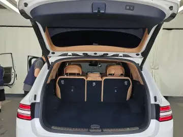 2023 Genesis GV80 с пробегом 72 854 км