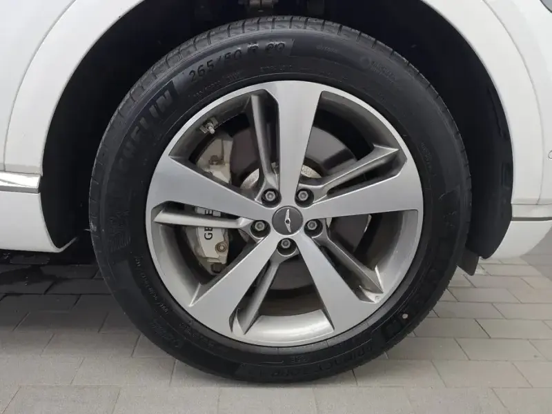 2023 Genesis GV80 с пробегом 72 854 км