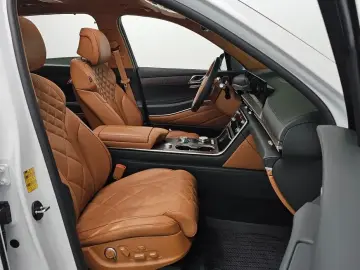 2023 Genesis GV80 с пробегом 44 652 км