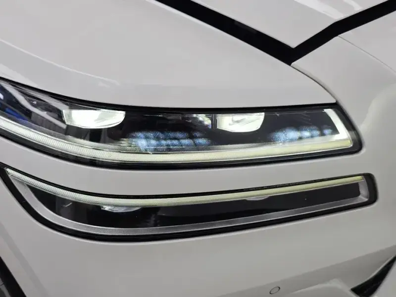 2023 Genesis GV80 с пробегом 72 854 км