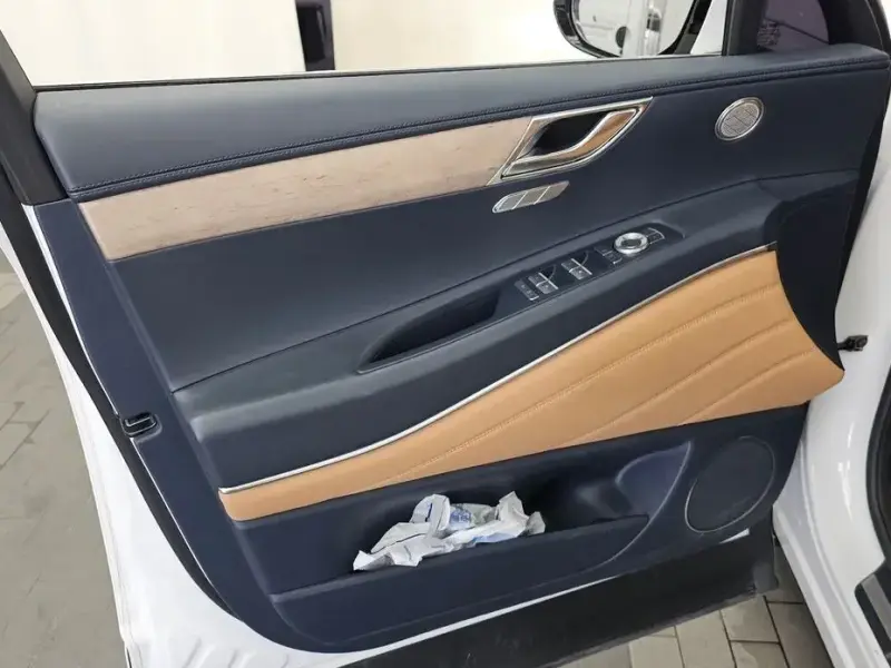 2023 Genesis GV80 с пробегом 72 854 км