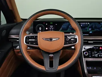2023 Genesis GV80 с пробегом 44 652 км