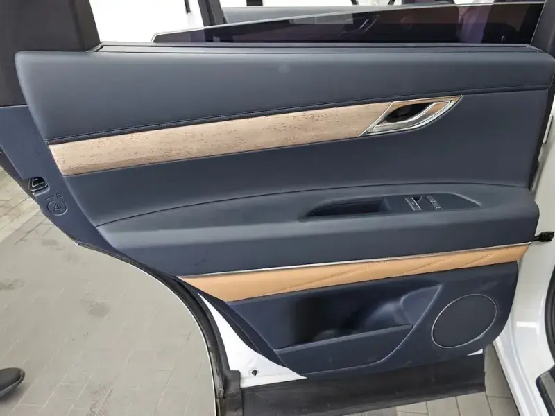 2023 Genesis GV80 с пробегом 72 854 км