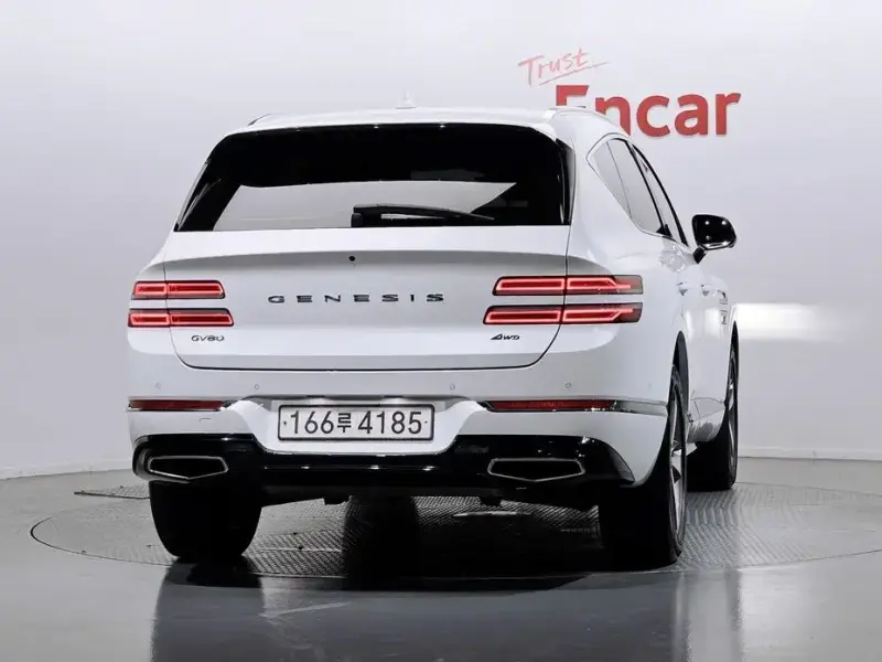 2023 Genesis GV80 с пробегом 64 124 км