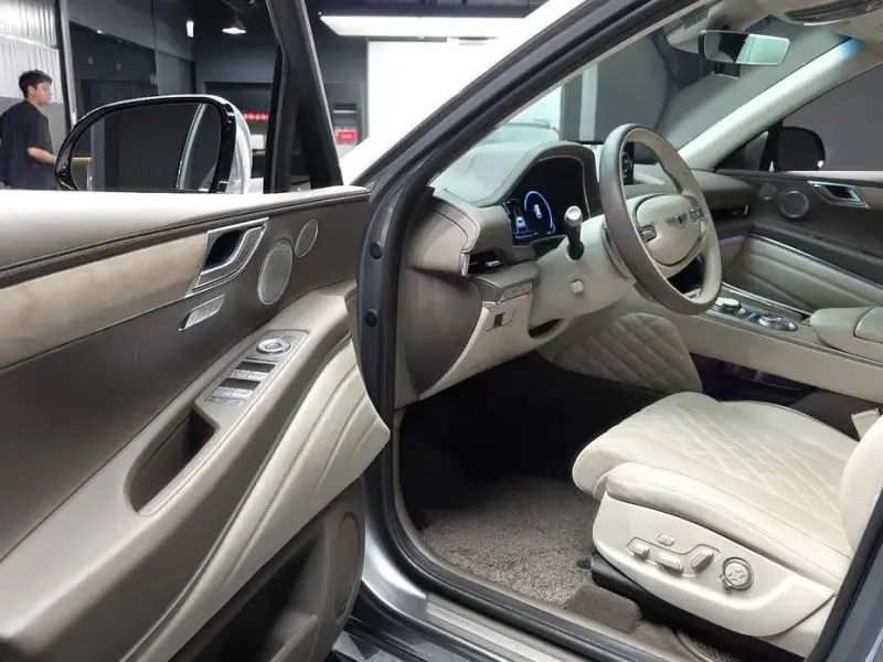 2023 Genesis GV80 с пробегом 35 436 км