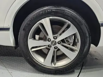 2023 Genesis GV80 с пробегом 64 124 км
