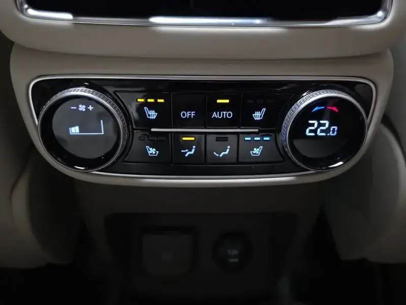 2023 Genesis GV80 с пробегом 35 436 км
