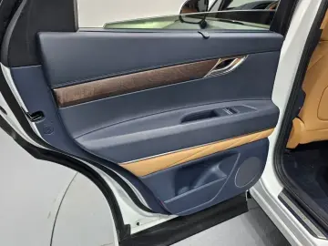 2023 Genesis GV80 с пробегом 64 124 км
