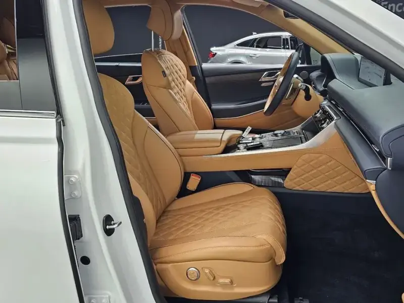 2023 Genesis GV80 с пробегом 64 124 км