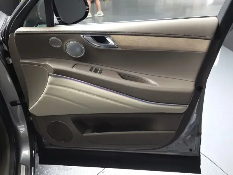 2023 Genesis GV80 с пробегом 35 436 км