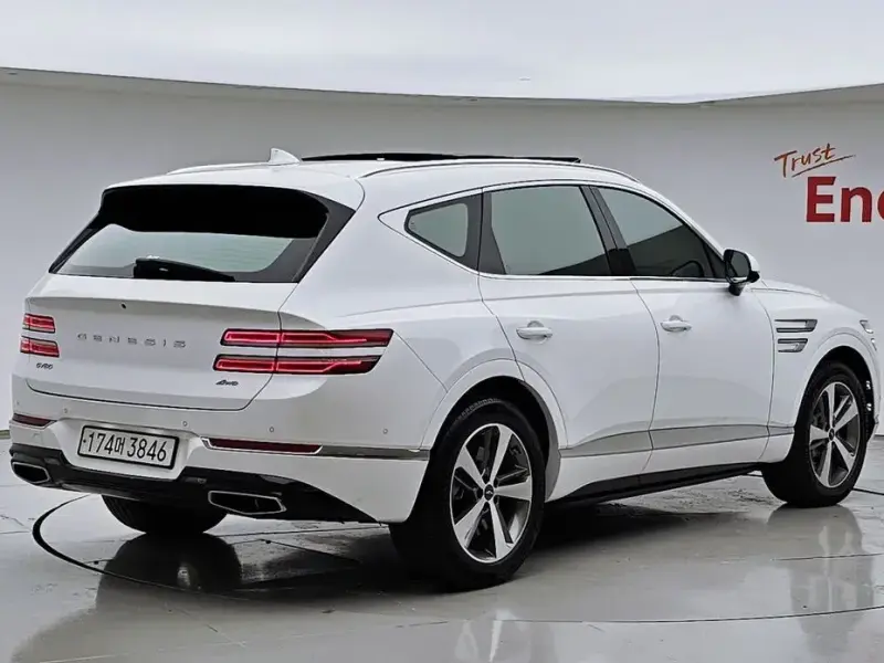 2023 Genesis GV80 с пробегом 85 905 км