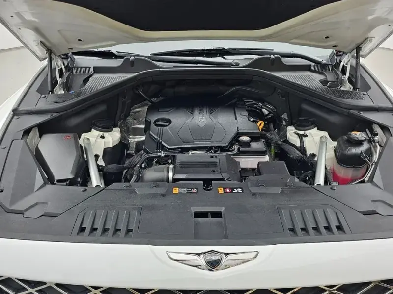 2023 Genesis GV80 с пробегом 85 905 км