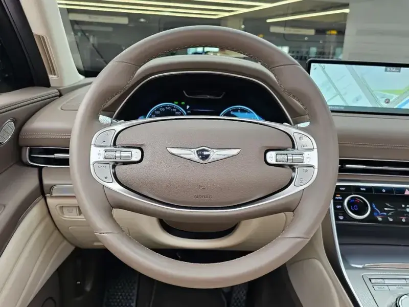 2023 Genesis GV80 с пробегом 85 905 км