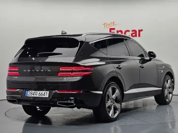 2023 Genesis GV80 с пробегом 26 461 км
