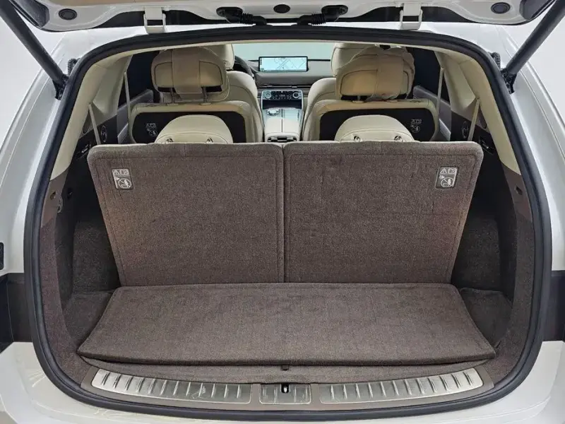 2023 Genesis GV80 с пробегом 85 905 км