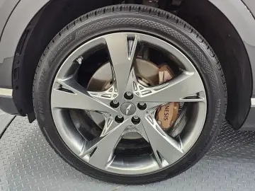 2023 Genesis GV80 с пробегом 26 461 км