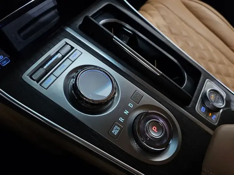 2023 Genesis GV80 с пробегом 26 461 км