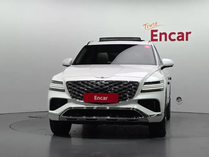 2023 Genesis GV80 с пробегом 9 541 км