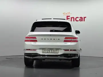 2023 Genesis GV80 с пробегом 9 541 км