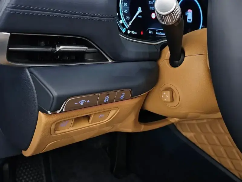 2023 Genesis GV80 с пробегом 26 461 км