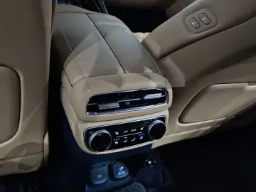 2023 Genesis GV80 с пробегом 26 461 км
