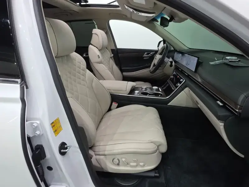 2023 Genesis GV80 с пробегом 9 541 км