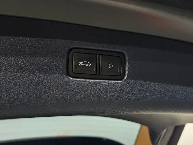 2023 Genesis GV80 с пробегом 26 461 км